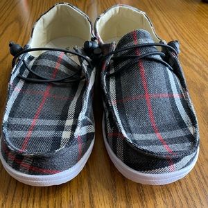 Corky’s size 10 Kayak shoes. Never worn!